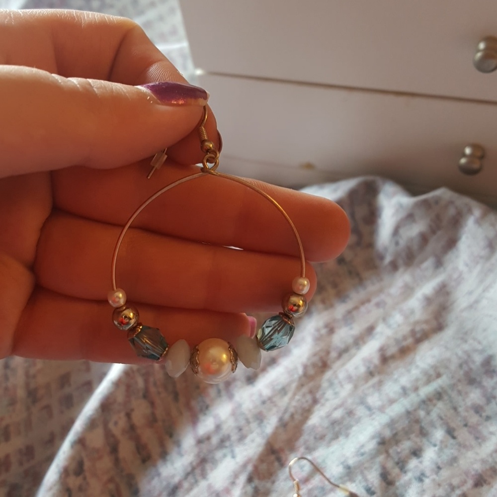 Hoop earrings - Picture 3 of 3